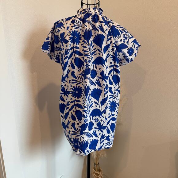 Boutique Blue Floral Short Sleeve Front Button Up Mock Neck Ruffle Blouse Medium - Picture 3 of 6